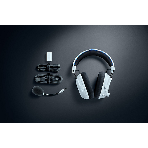 Razer BlackShark V3 Pro Kopfhörer Verkabelt & Kabellos Kopfband Gaming USB Typ-A Bluetooth Weiß