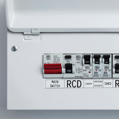 Brother PT-E310BTVP Etikettendrucker Wärmeübertragung 180 x 180 DPI 20 mm/sek Verkabelt & Kabellos HSE/TZe Bluetooth QWERTZ