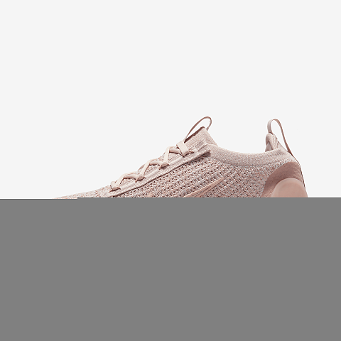 Nike DJ9975-600 Sportschuh Weiblich