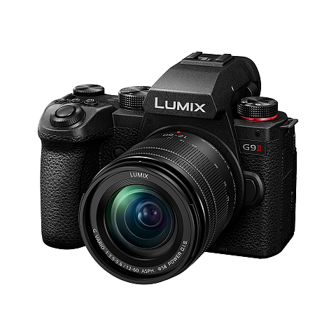 Panasonic Lumix G9 II + 12-60mm F3.5-5.6 MILC 25,21 MP Live MOS 11552 x 8672 Pixel Schwarz