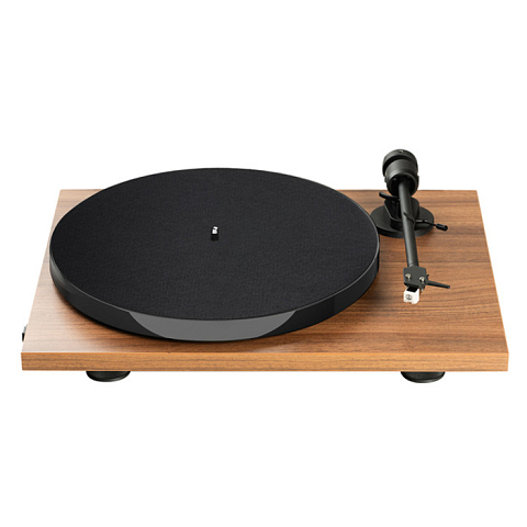 Pro-Ject E1 BT Audio-Plattenspieler mit Riemenantrieb Walnuss Halbautomatisch