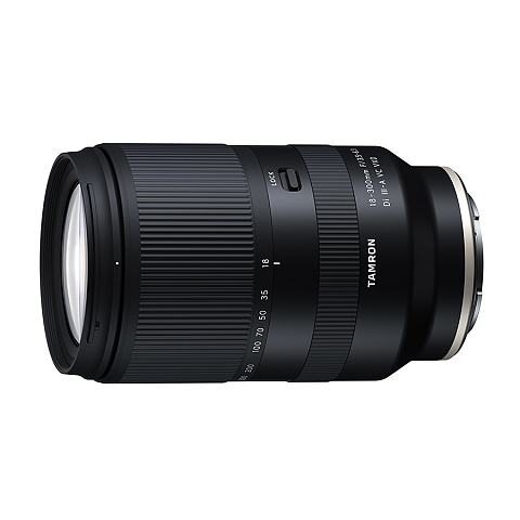 Tamron AF 18-300mm f / 3.5-6.3 Di III-A VC, Fujifilm X MILC Weitwinkelobjektiv Schwarz