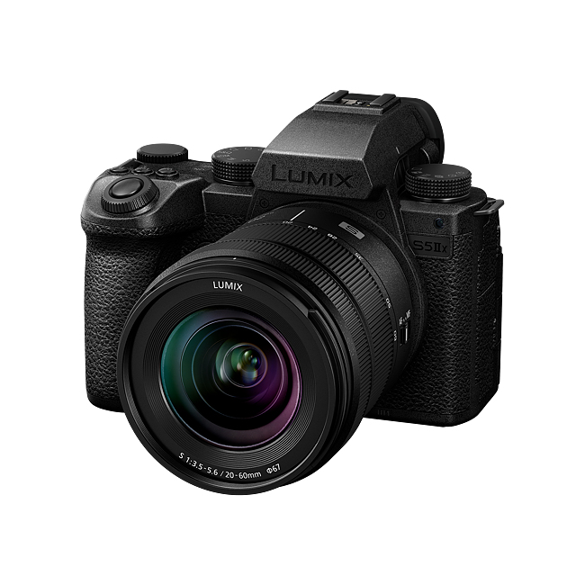Panasonic Lumix S5IIX + S 20-60MM F3.5-5.6 MILC 24,2 MP CMOS 12000 x 8000 Pixel Schwarz