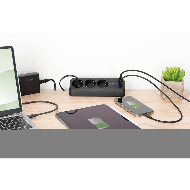 Digitus 3-fach Office-Steckdosenleiste mit 2x USB-A und 1x USB-C Anschlüssen, Schwarz