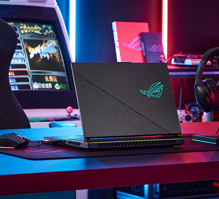 ASUS ROG Strix G16 G615LW-S5006W Intel Core Ultra 9 275HX Laptop 40,6 cm (16") WQXGA 32 GB DDR5-SDRAM 2 TB SSD NVIDIA GeForce RTX 5080 Wi-Fi 7 (802.11be) Windows 11 Home Deutsch Grün, Grau